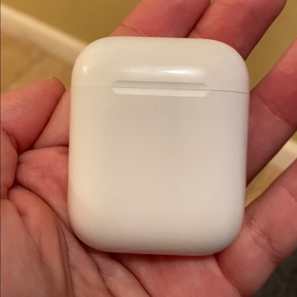 AirPods